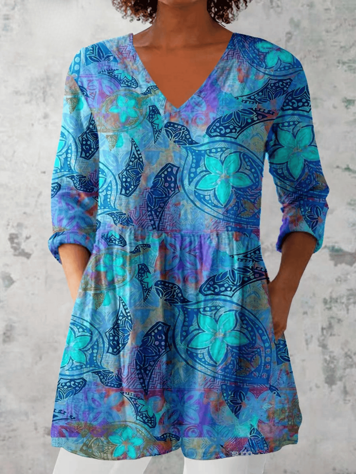 Juliette | Long Blouse with V-Neck