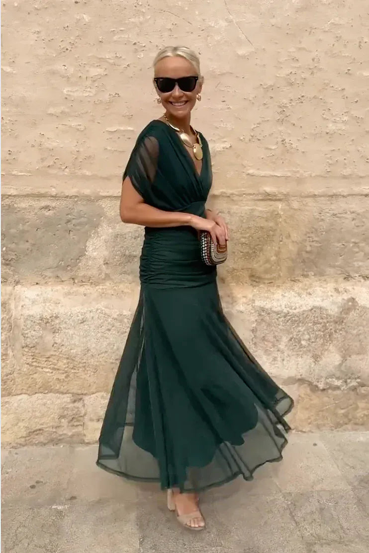 ISABELLA | Elegant Maxi Dress with Flattering Waist and Timeless Class