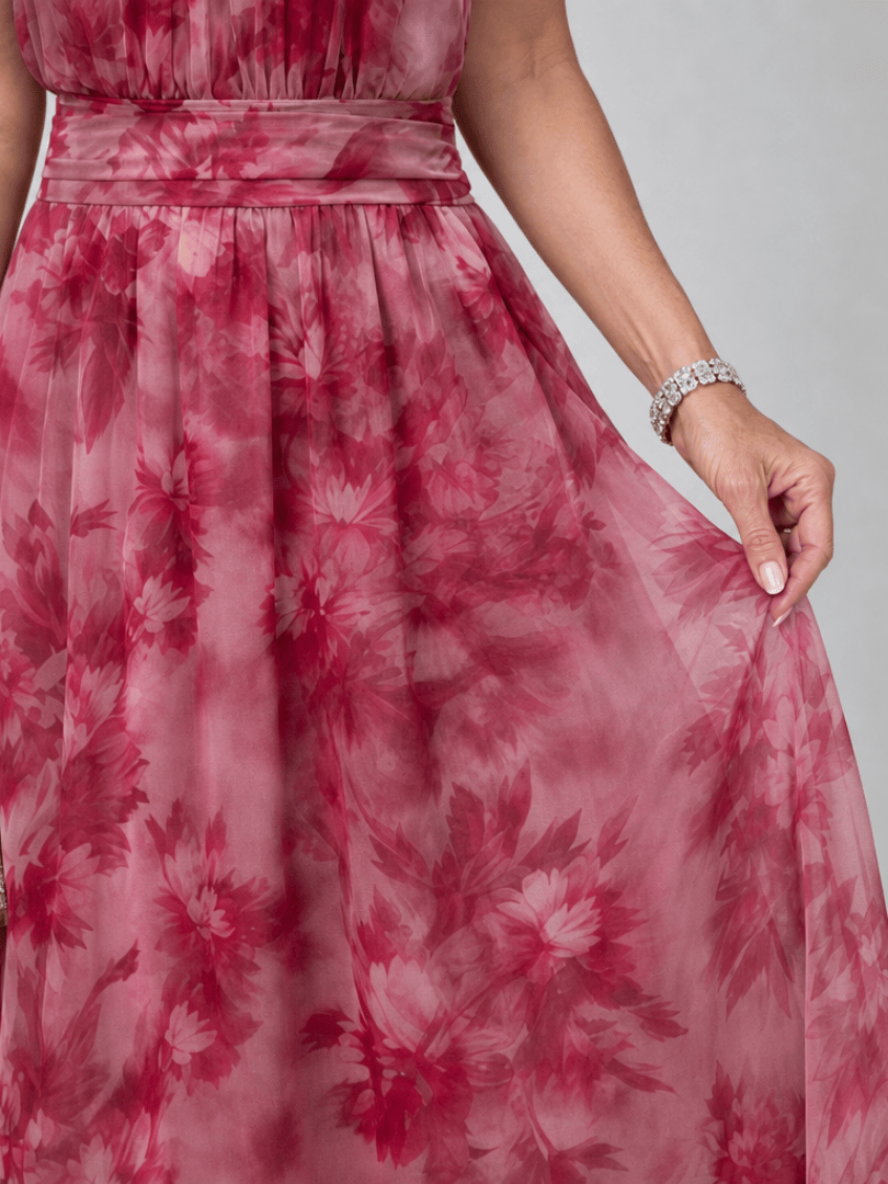 Avien | Soft Halter Neck Midi Dress