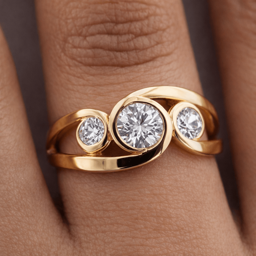 Vintage Gold Spiral Zirconia Ring